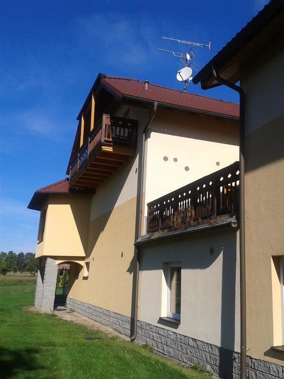 Penzion Stary Dvur Nové Dvory Buitenkant foto