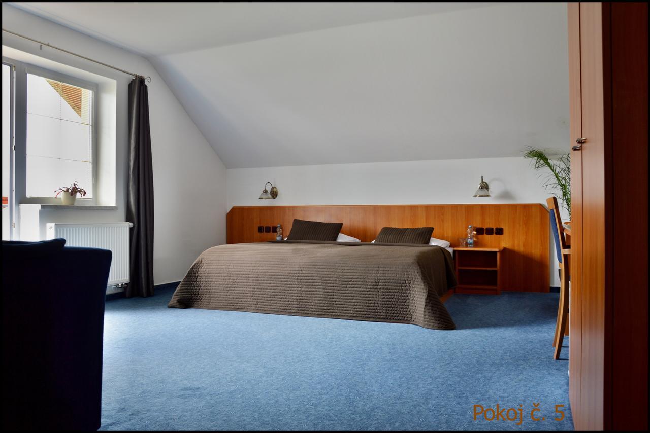 Penzion Stary Dvur Nové Dvory Buitenkant foto